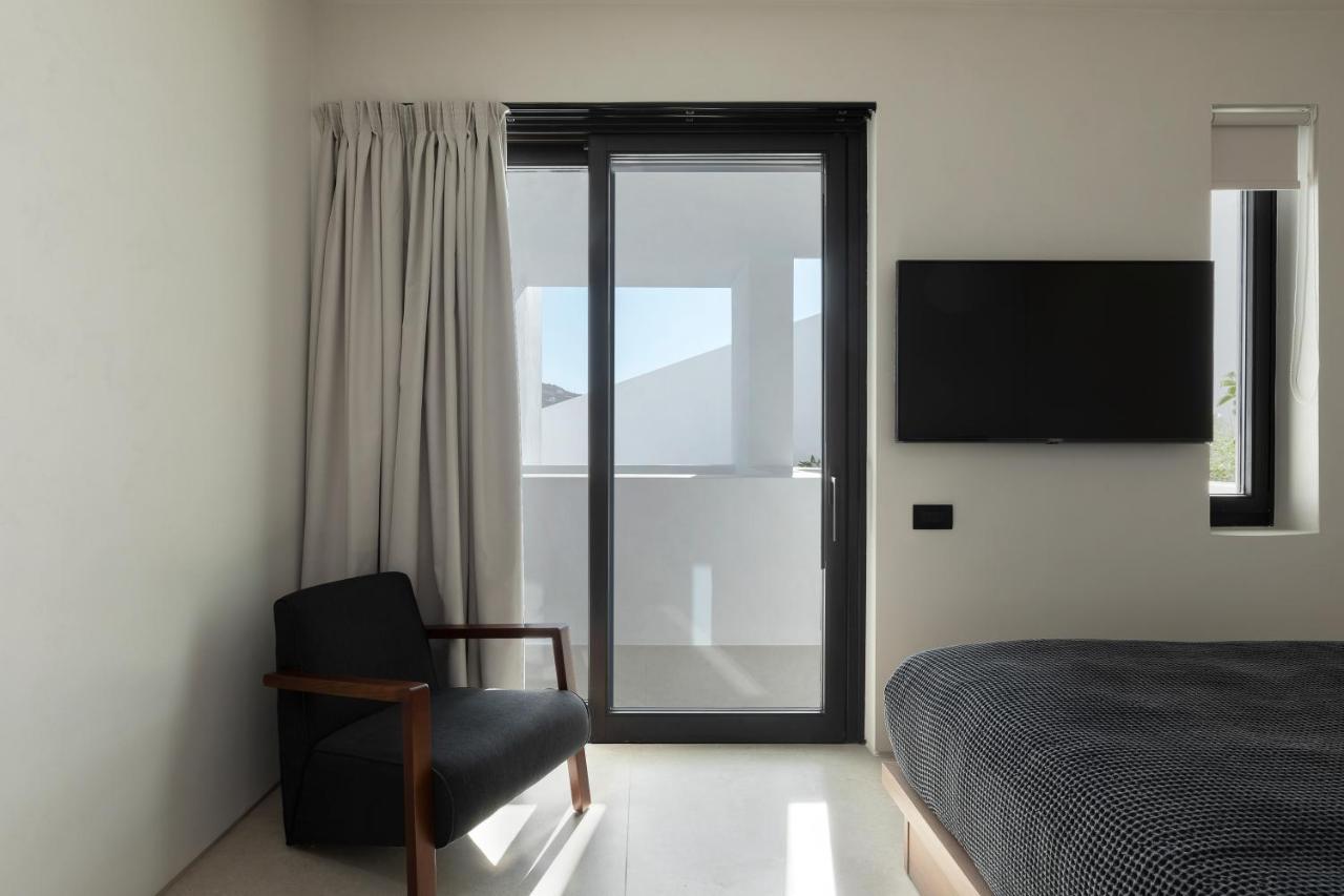 Cubic Mykonos Seafront Design Suites Ornos  Eksteriør billede